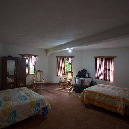Hostal Checruz, Todos Santos Cuchumatan Huehuetenango Exteriör bild